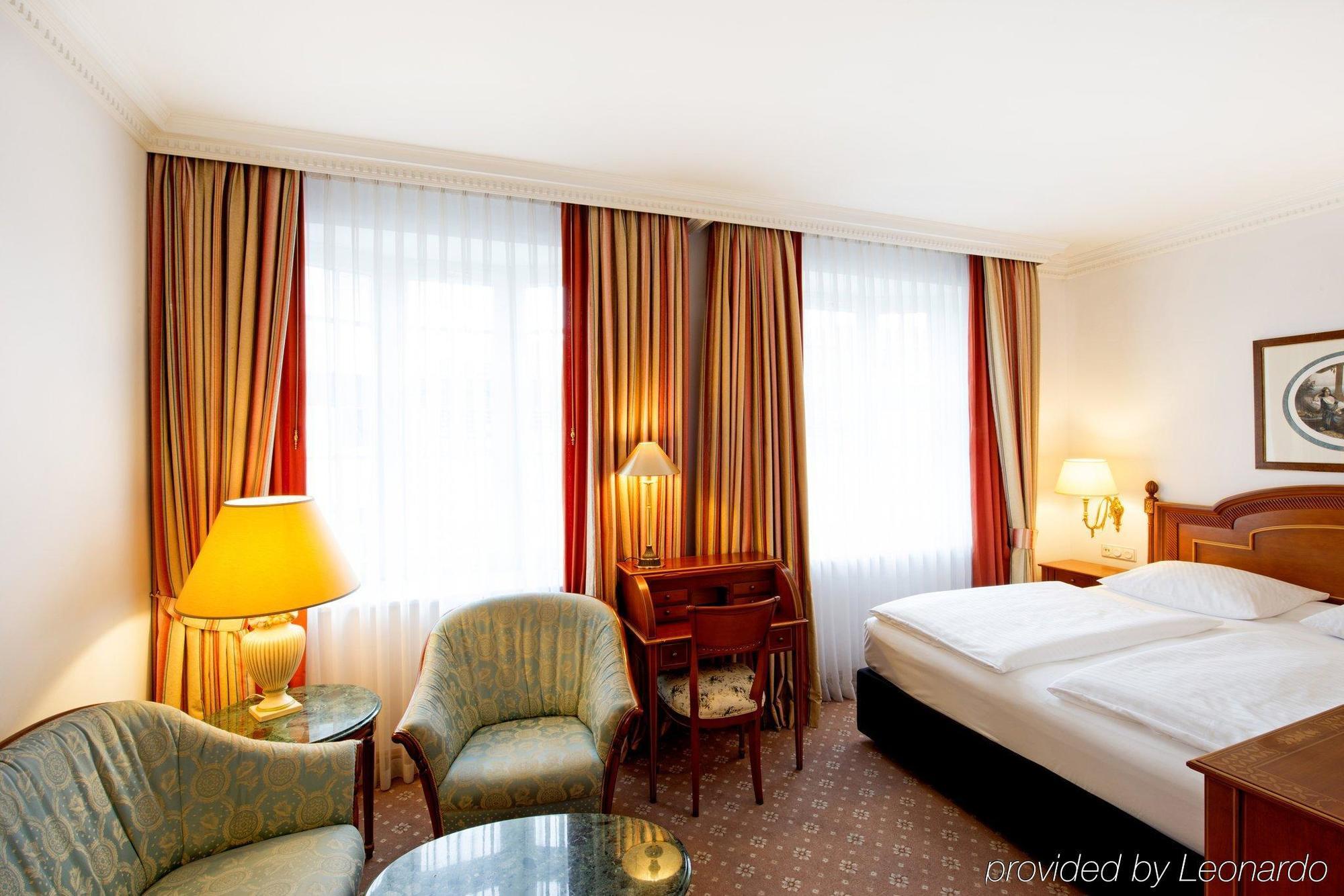 Dormero Hotel Halle Halle  Exteriör bild