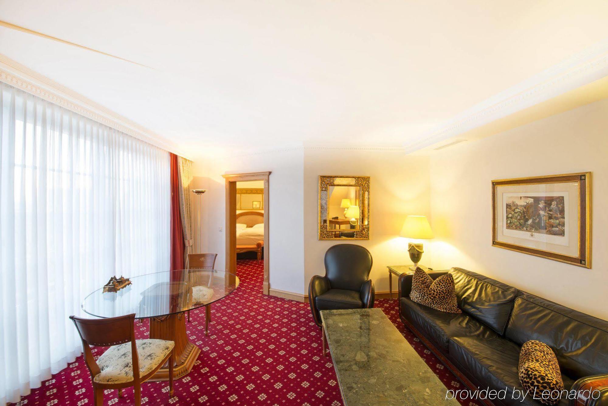 Dormero Hotel Halle Halle  Exteriör bild
