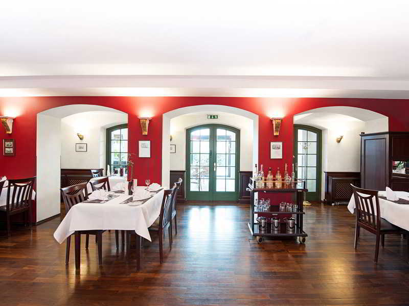Dormero Hotel Halle Halle  Exteriör bild